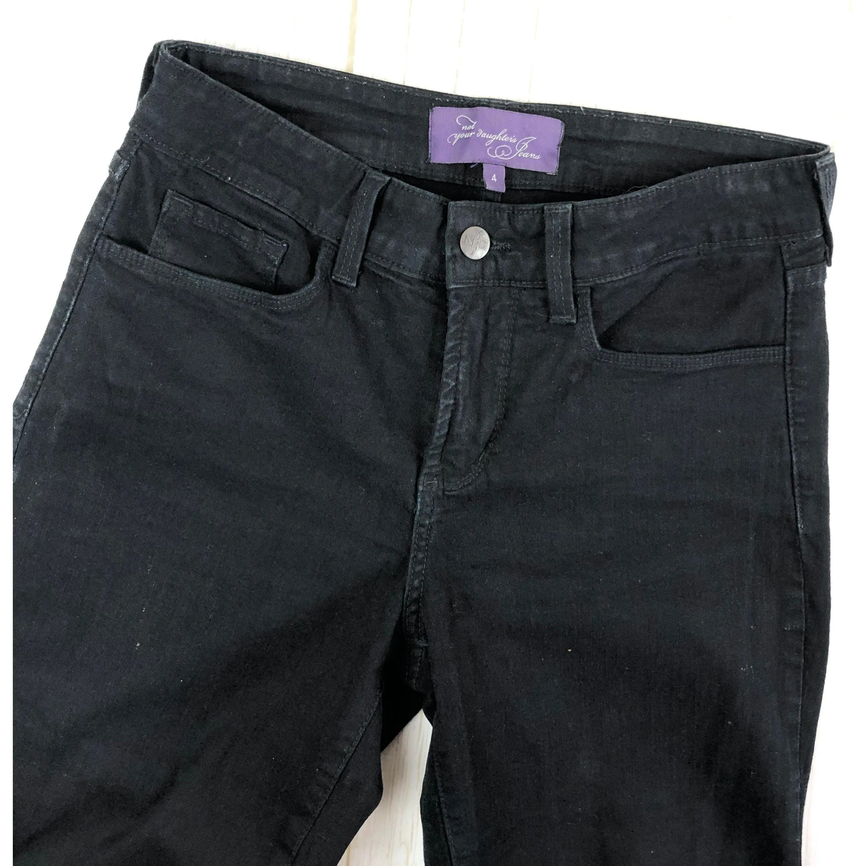 Black Lift & Tuck Straight Leg NYDJ Jeans -Size 4 US or 8 AU