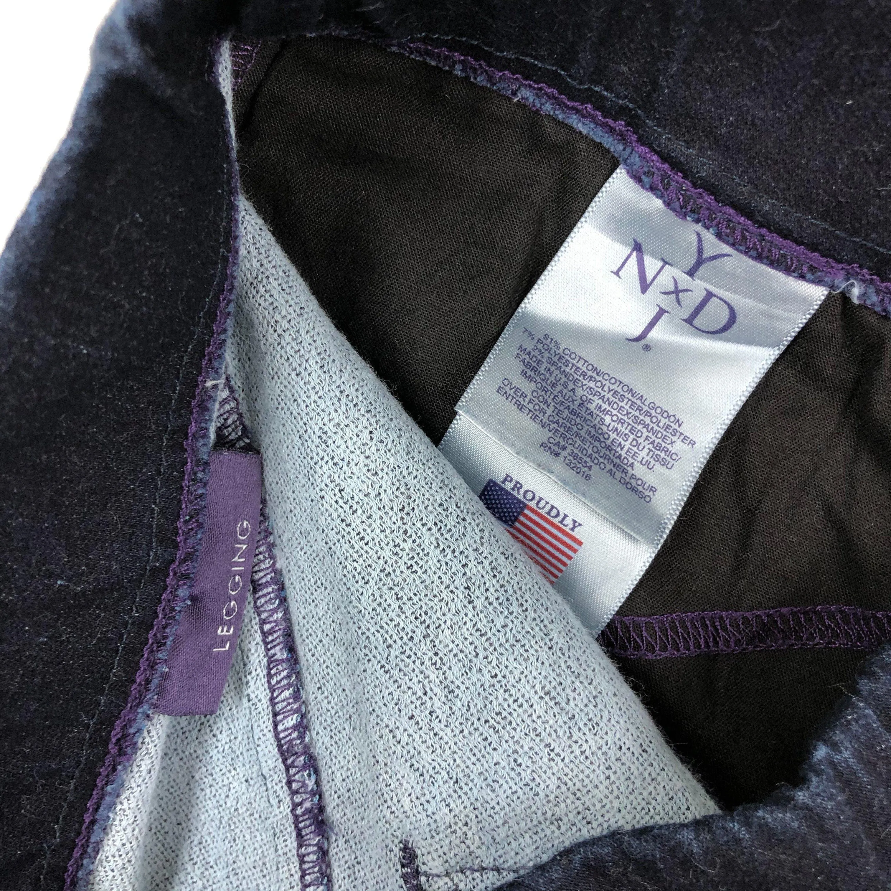Dark Wash Lift & Tuck Legging NYDJ Jeans -Size 4P ( 8AU)