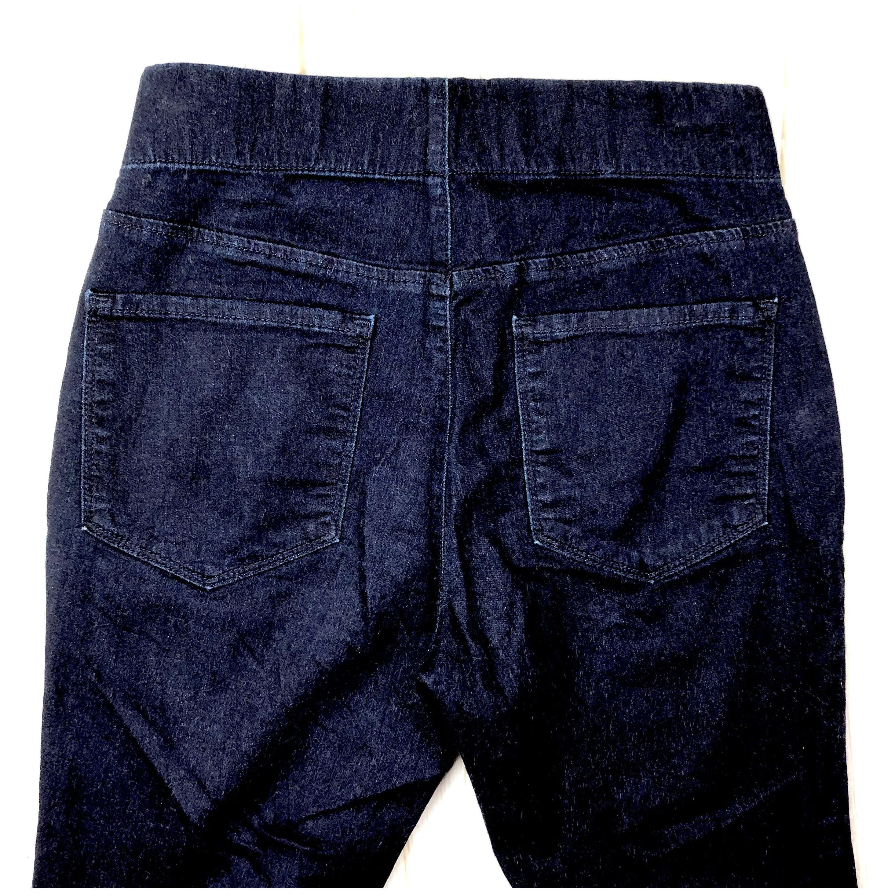 Dark Wash Lift & Tuck Legging NYDJ Jeans -Size 4P ( 8AU)