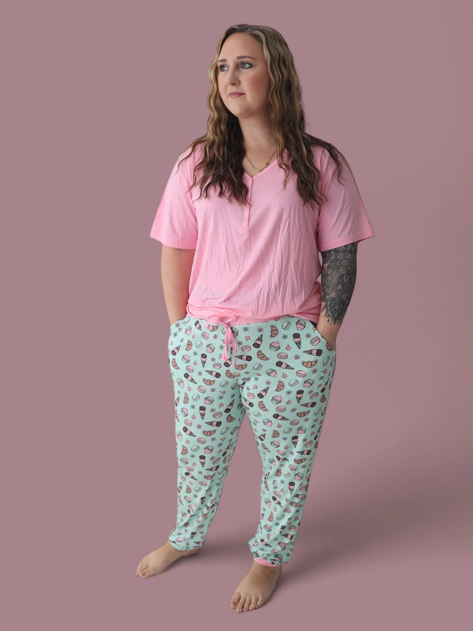 EXCLUSIVE BERRY CUTE BAKERY WOMENS JOGGER DREAM SET