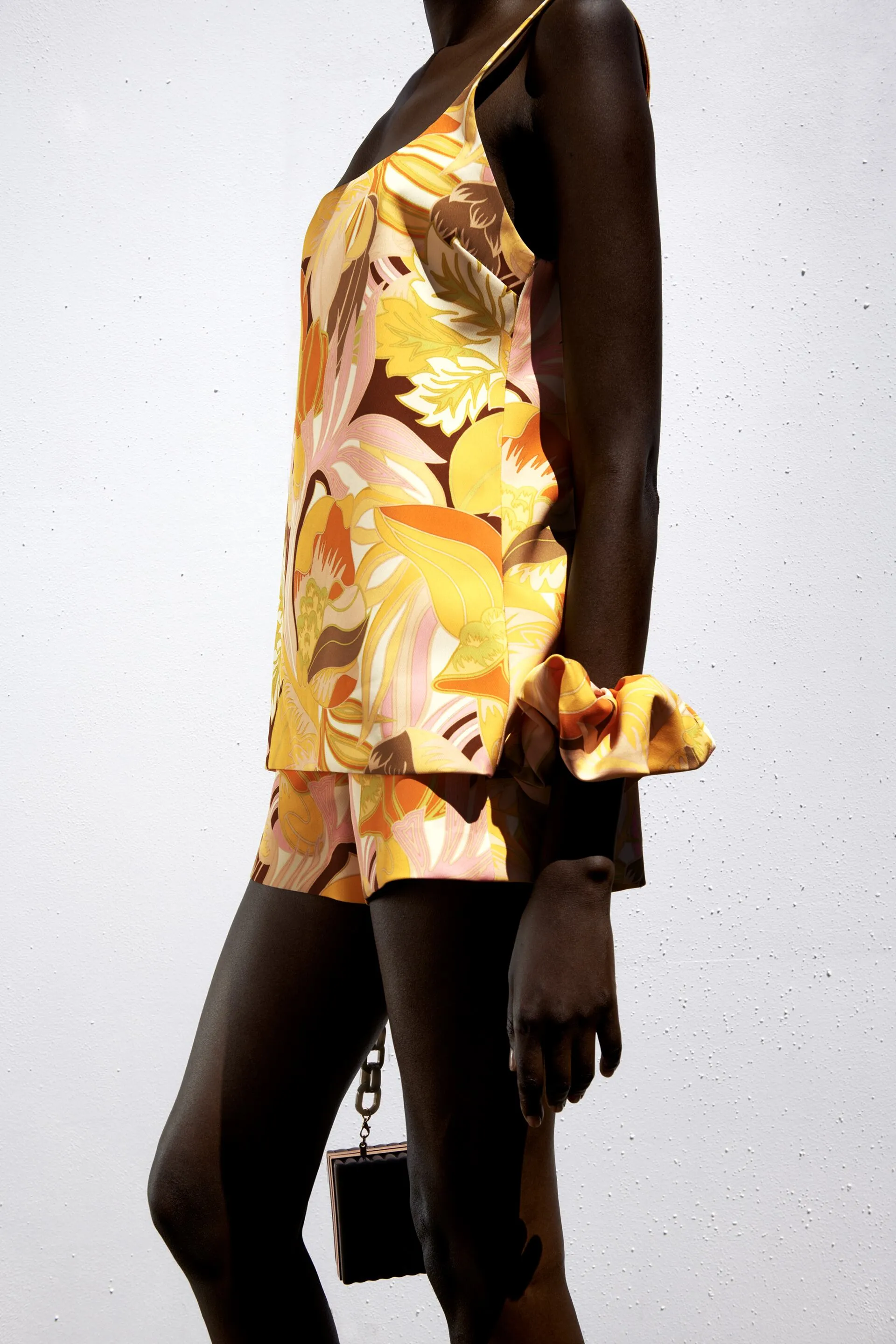 ZARA YELLOW PRINTED TOP WITH SCRUNCHIE